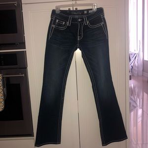 Embroidered jeans bootleg cut